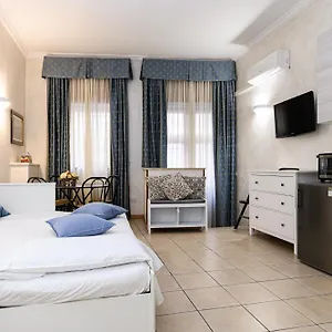 Julia Apartment